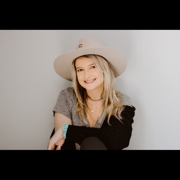 Meet your Posher, Jaicie - Picture 1 of 1